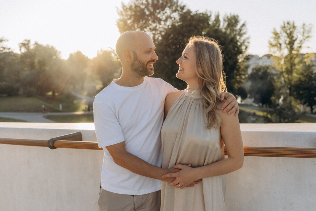 Romantic couple photoshoot in Prague at sunset