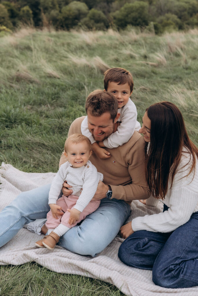 Outdoor family portrait session in autumn at Divoká Šárka, Prague