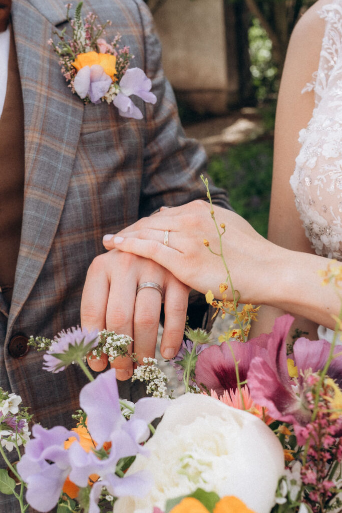 Romantic wedding moments in château park near Prague